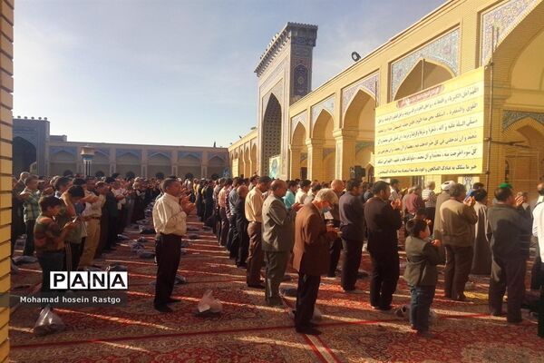 اقامه نماز عید سعید فطر در کاشمر