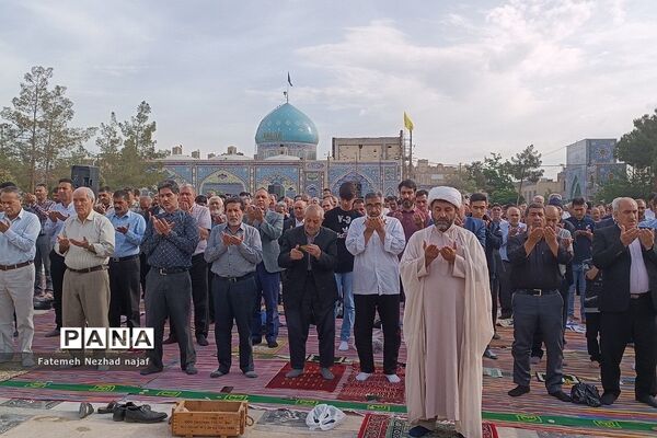 برگزاری نماز عید فطر در شهرستان قرچک