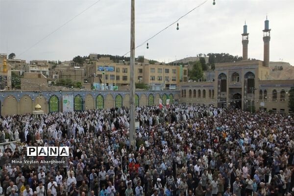 اقامه نماز عید سعید فطر در شهرستان پیشوا