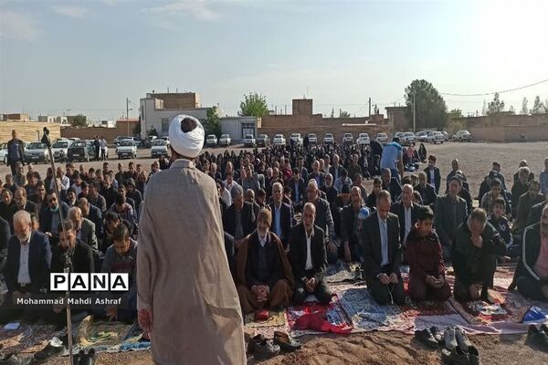 اقامه نماز عید فطر در سطح شهرستان نایین