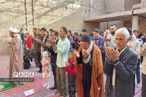 اقامه نماز عید فطر در سطح شهرستان نایین