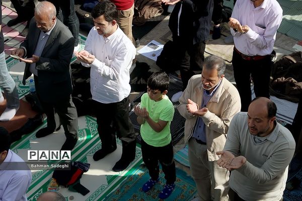 نماز عید سعید فطر در مصلی تهران