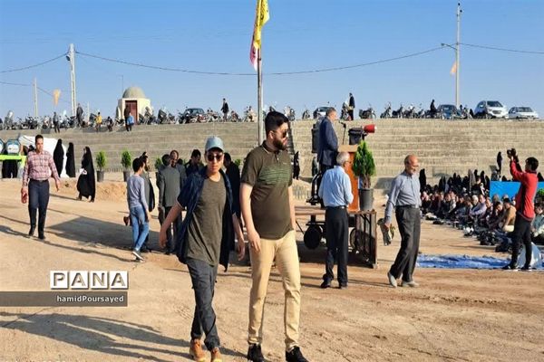 اقامه نماز عید سعید فطر درابرکوه