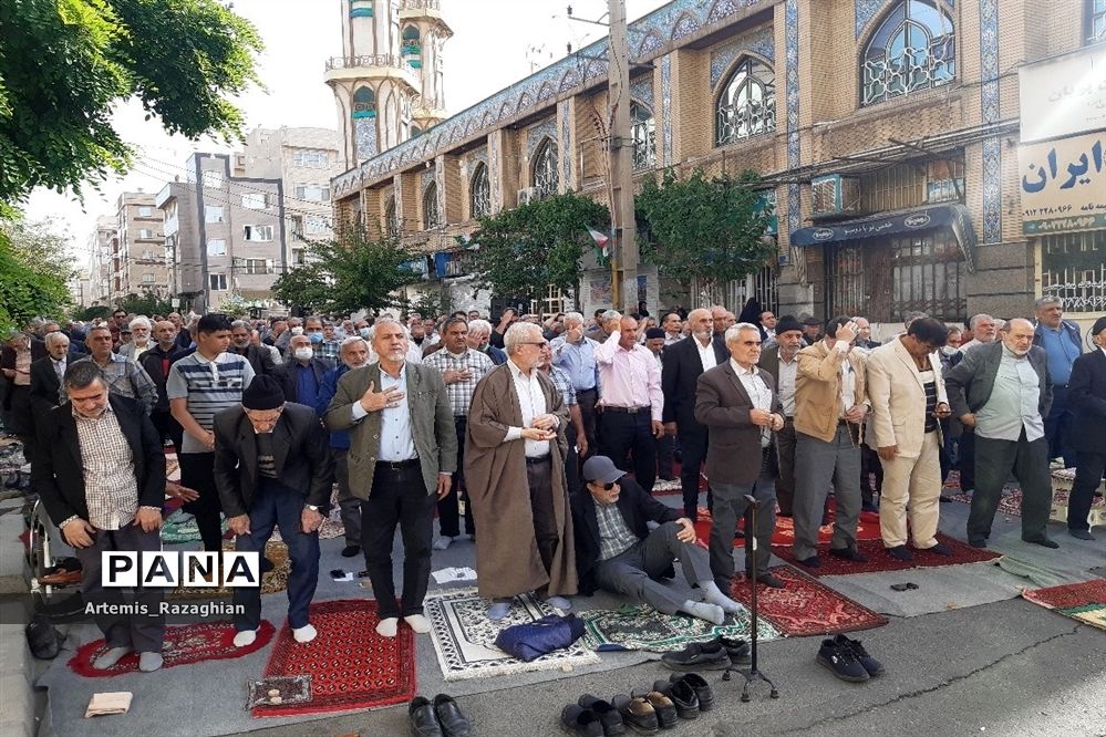 مراسم نماز عید بندگی در منطقه ۹