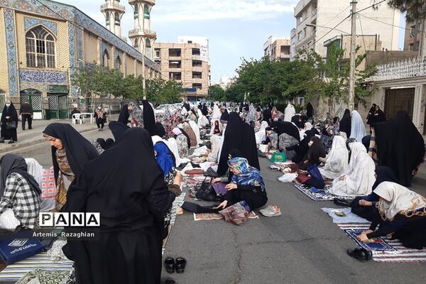 مراسم نماز عید بندگی در منطقه ۹