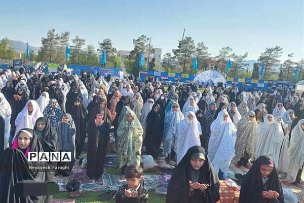 حضور پر شور کودکان دهه نودی در نماز عید سعید فطر آباده