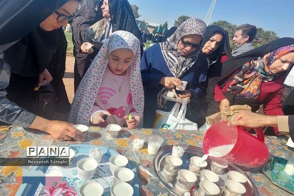 حضور پر شور کودکان دهه نودی در نماز عید سعید فطر آباده