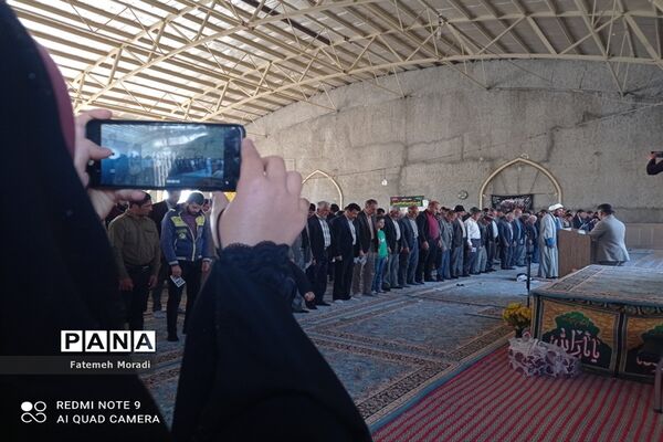 نماز عید سعید فطر در روستای مشکان  شهرستان خرّم بید