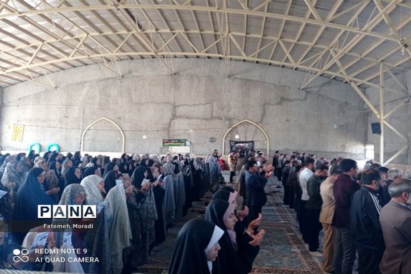 نماز عید سعید فطر در روستای مشکان  شهرستان خرّم بید