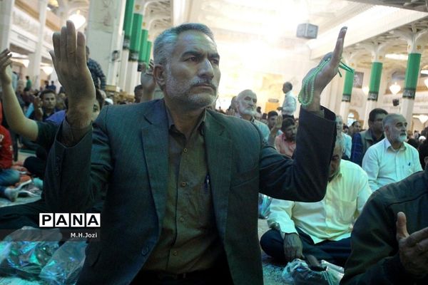 نماز عید سعید فطر در حرم حضرت معصومه (س)