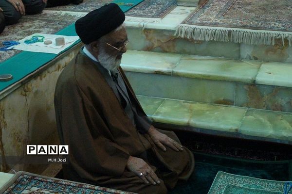 نماز عید سعید فطر در حرم حضرت معصومه (س)