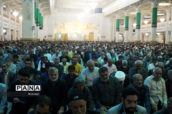 نماز عید سعید فطر در حرم حضرت معصومه (س)