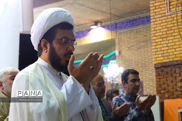 اقامه نماز بندگی در دماوند