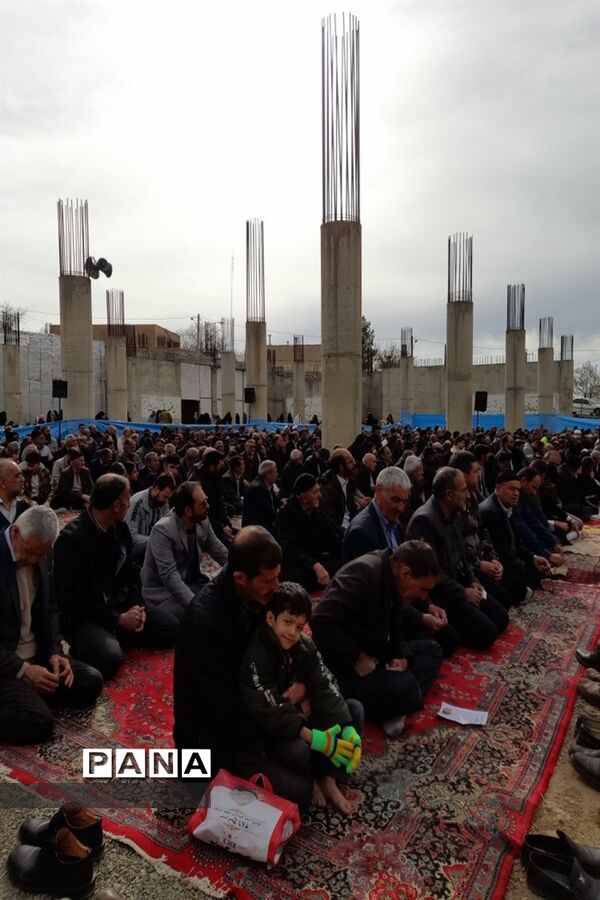 نماز عید فطر در شهرستان فریدونشهر اصفهان