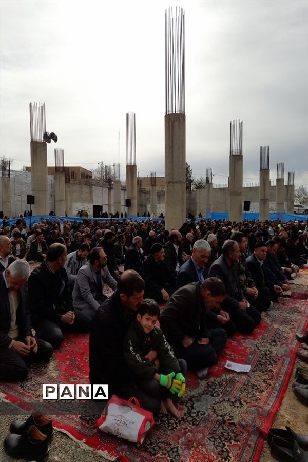 نماز عید فطر در شهرستان فریدونشهر اصفهان