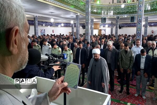 اقامه نماز باشکوه عید سعید فطر در فیروزکوه