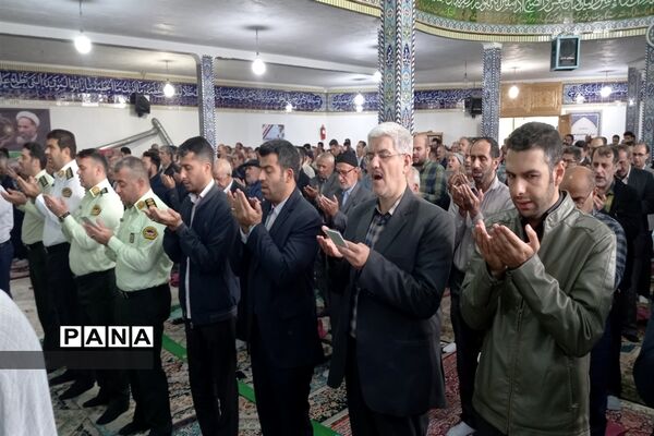 اقامه نماز باشکوه عید سعید فطر در فیروزکوه