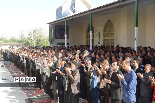 نماز عید فطر در شهر شهید پرور کوشک