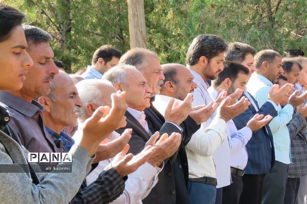 نماز عید سعید فطر در خاتم