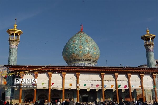 برگزاری نمازباشکوه روزعیدسعید فطر، به امامت آیت الله دژکام در حرم مطهر شاهچراغ (ع)