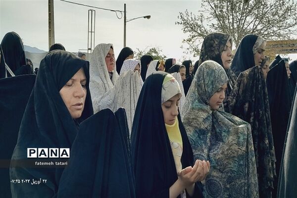 نماز عیدسعید فطر شهرستان بام و صفی‌آباد