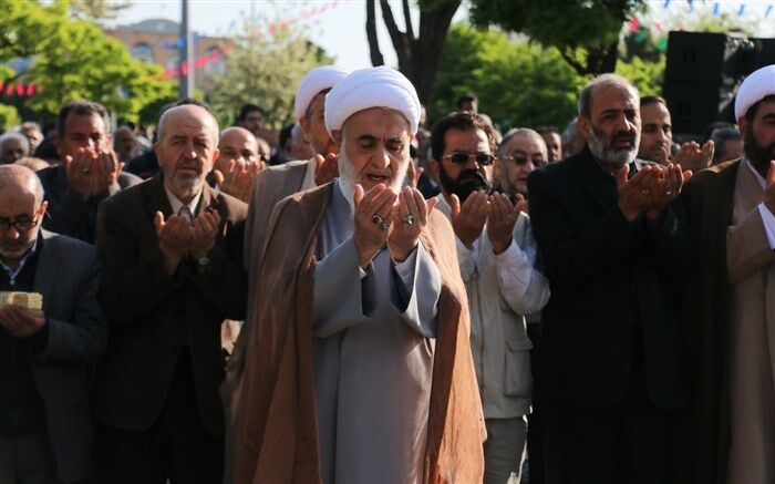 نماز عید فطر در قزوین اقامه شد