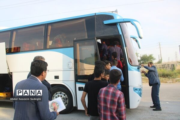 آغاز اردوی تربیتی زیارت اولی‌ها دانش‌آموزان استان بوشهر