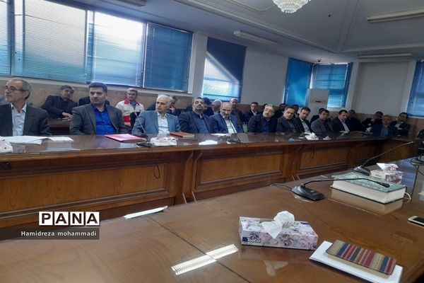 نخستین جلسه شورای اداری قائمشهر