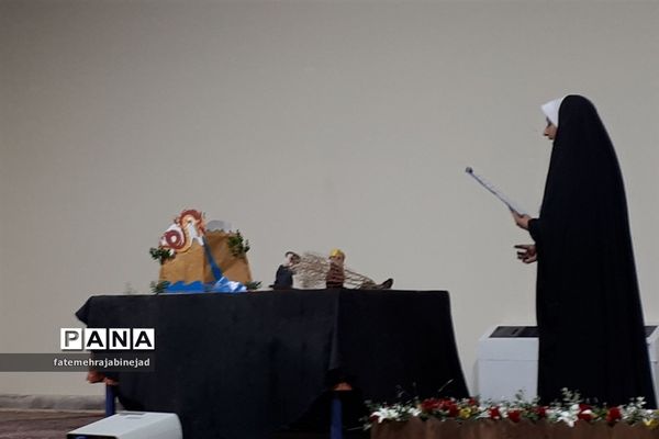 جشنواره هنرهای نمایشی ویژه دختران ابرکوهی