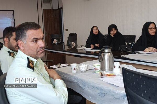 برگزاری جلسه شورای آموزش و پرورش فشافویه