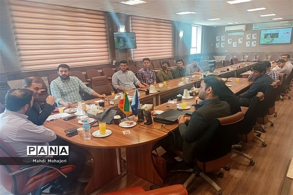 جلسه کمیته شورای دانش‌آموزی ششمین کنگره شهدا منطقه ۱۶