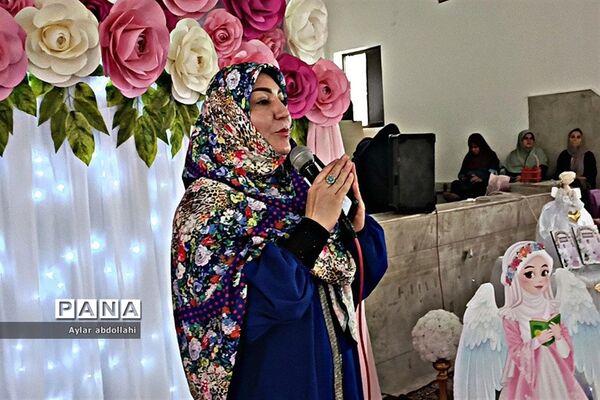 جشن تکلیف دانش‌آموزان دختر مدرسه نجمه قرچک