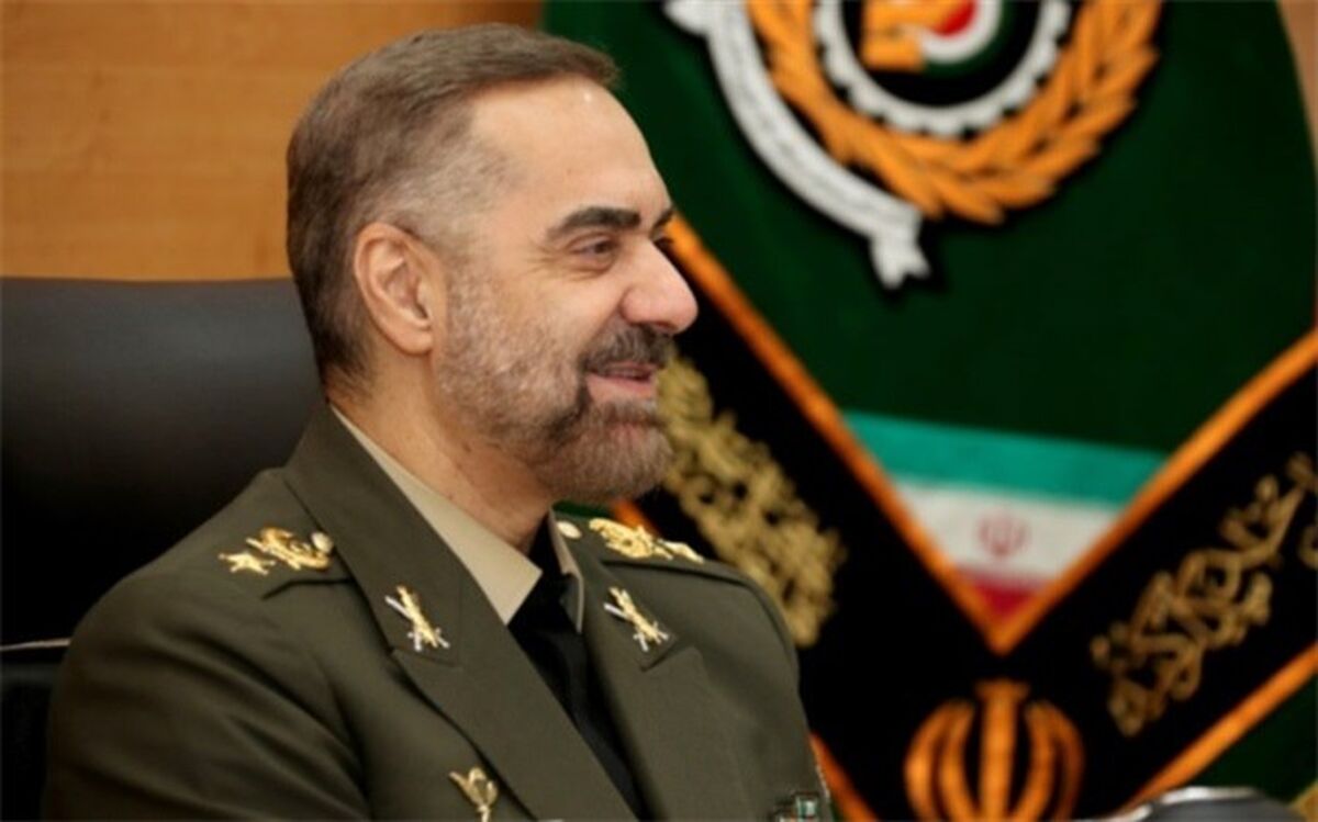 وزیر دفاع: صلح و امنیت پایدار از اهداف دیپلماسی دفاعی در مسکو بود