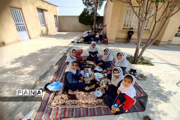 اردوی درون مدرسه دبستان عشایری لقمان حکیم خاتم