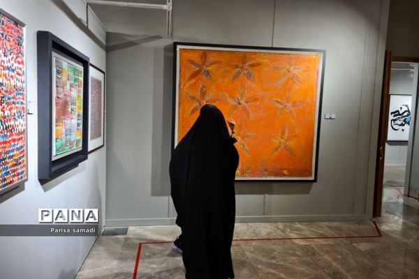 بازدید دانش‌آموزان دبیرستان فرهنگ ۱۳ از باغ موزه نگارستان