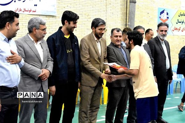 قهرمانی تیم فوتسال شرکت تعاونی دهیاری‌های جلگه در مسابقات جام رمضان بهاباد