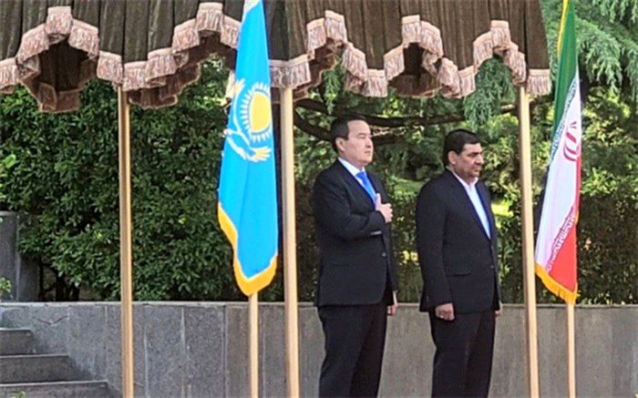 استقبال رسمی ‌مخبر از نخست‌وزیر قزاقستان‌