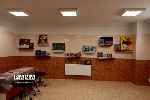 بازدید مشاوران مدارس ملارد از هنرستان کار دانش کبری زرگران