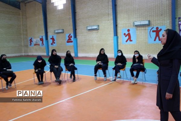 کارگاه سبک زندگی فعال و سالم ویژه دانش‌آموزان در بوشهر