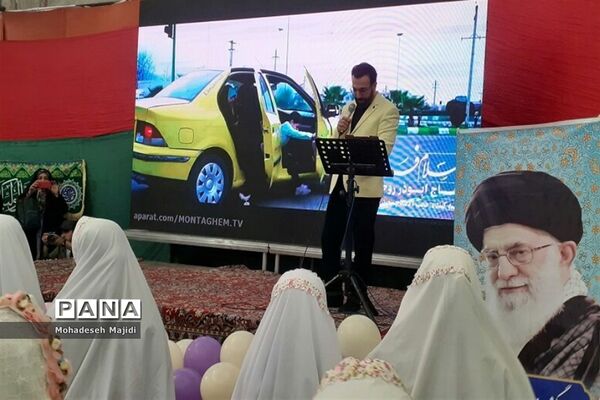 جشن تکلیف دانش‌آموزان دختر در مصلی امام خمینی(ره) شهریار