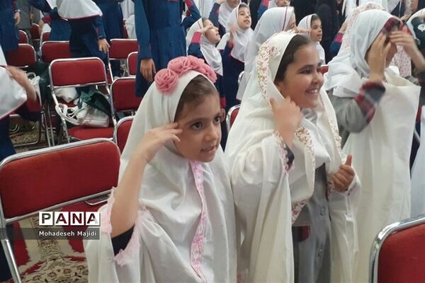 جشن تکلیف دانش‌آموزان دختر در مصلی امام خمینی(ره) شهریار