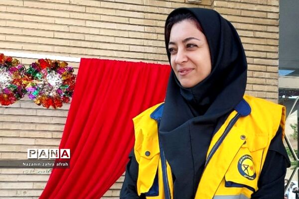 آموزش نحوه مصرف درست انرژی برق و ساعات اوج مصرف در دبستان دخترانه سما۲ رودهن