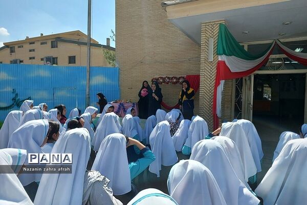 آموزش نحوه مصرف درست انرژی برق و ساعات اوج مصرف در دبستان دخترانه سما۲ رودهن