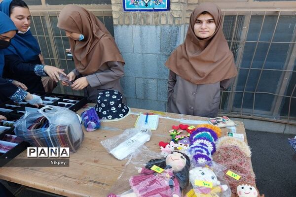 برپایی  بازارچه کارآفرینی دانش‌آموزی