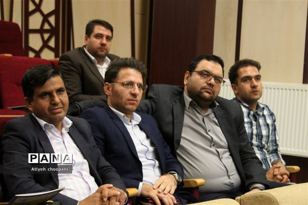 ویژه برنامه روز جهانی «مشاور و روان شناس» در دبیرستان هفتم تیر