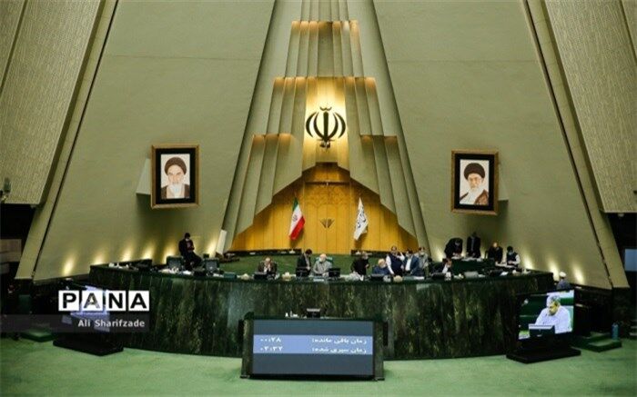دهنوی روند جلسه بررسی استیضاح فاطمی امین را تشریح کرد
