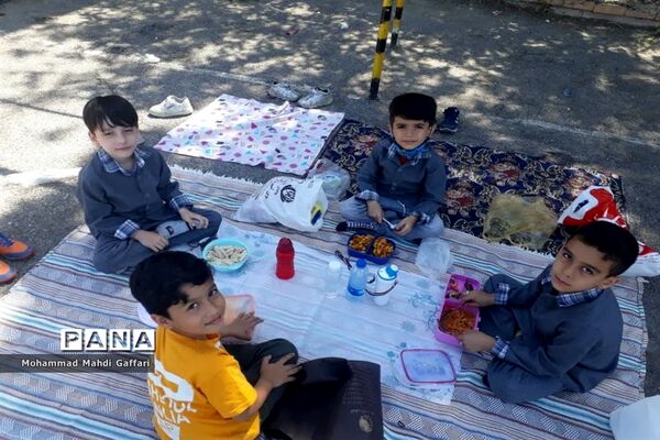 جشنواره غذای سالم درآموزشگاه شهیدآیت شهرستان اسلامشهر