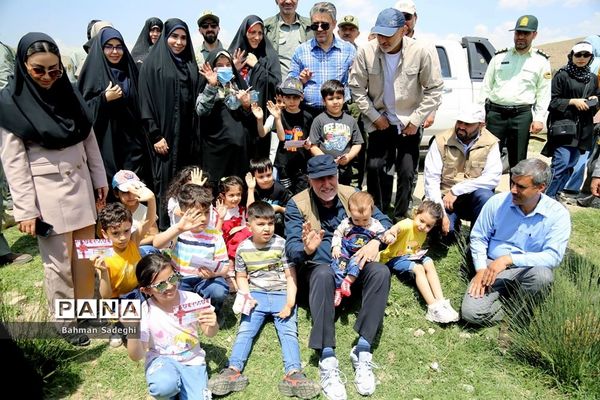 پویش مردمی بی زباله در حاشیه رودخانه جاجرود