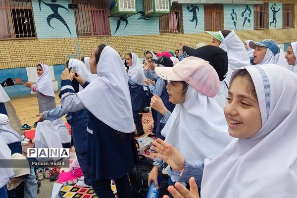 برگزاری اردوی شاد درون مدرسه‌ای دبستان دانا برای دانش آموزان و معلمان