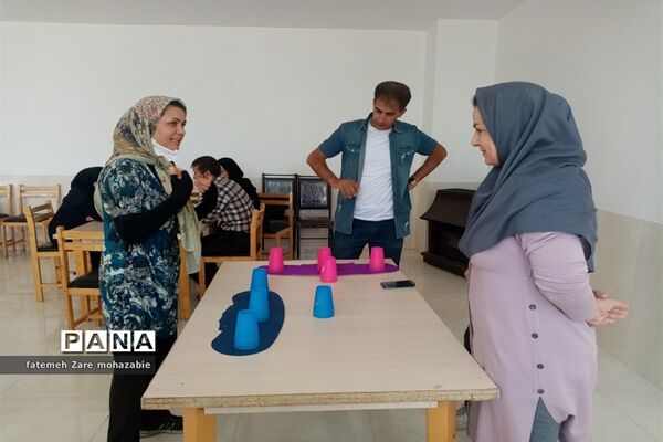 برگزاری دوره آموزشی ویژه برگزیدگان مسابقات بازی‌های فکری فرهنگیان